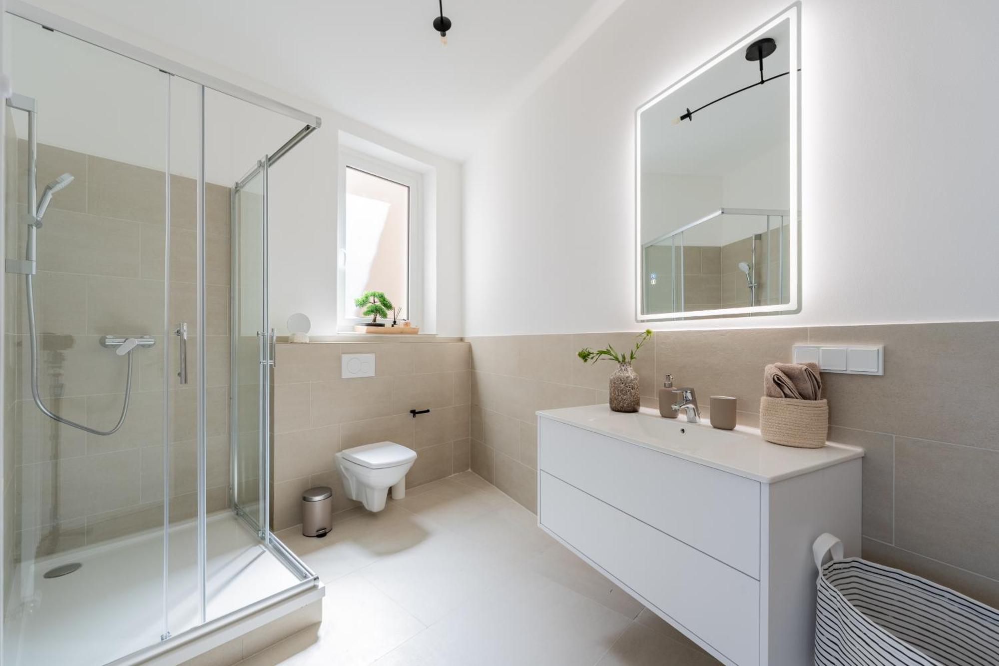 Renovated 2-bedroom - Family & Work Ready! Apartment