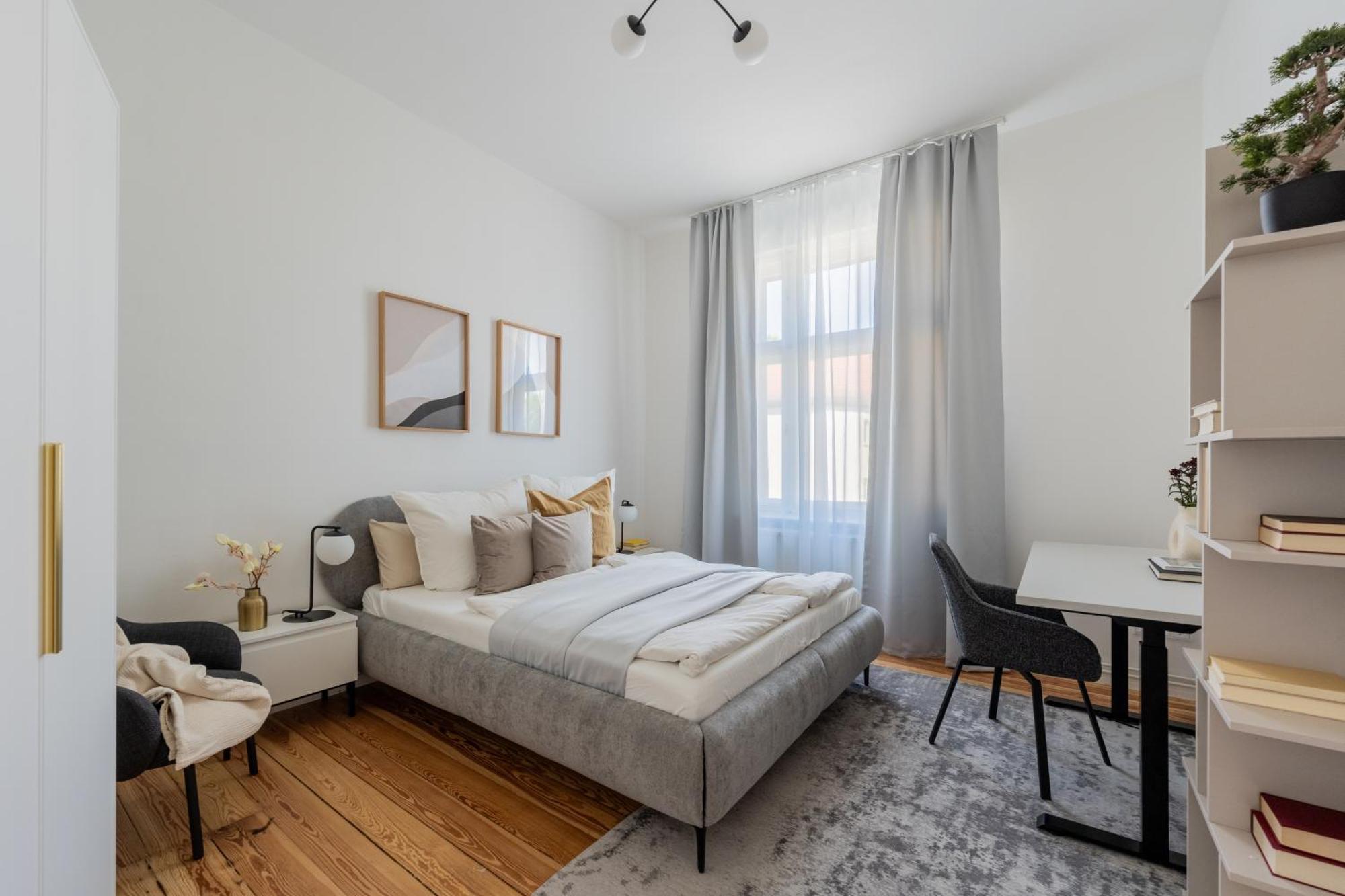 Renovated 2-bedroom - Family & Work Ready! *