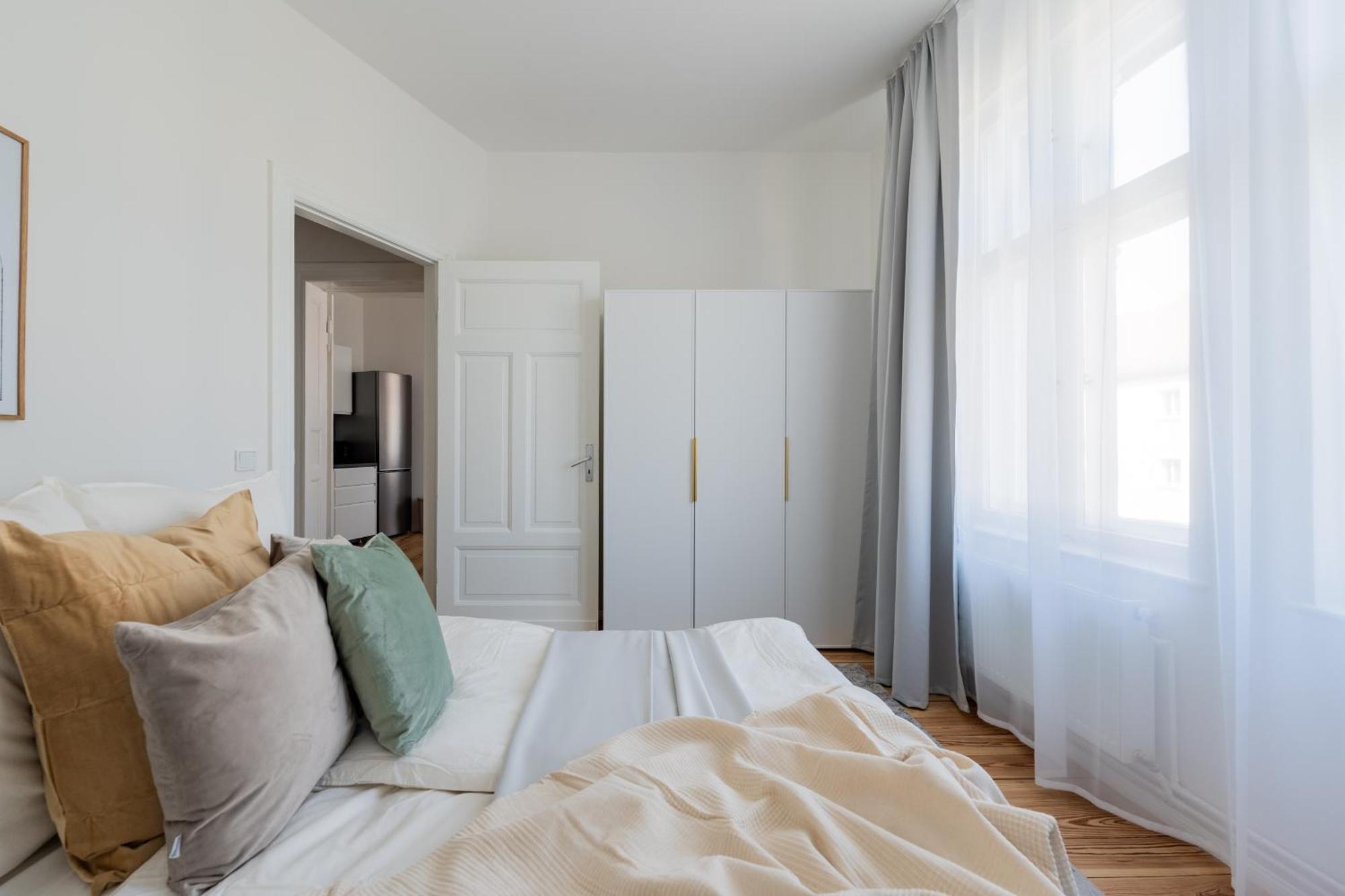 Renovated 2-bedroom - Family & Work Ready! Apartment
